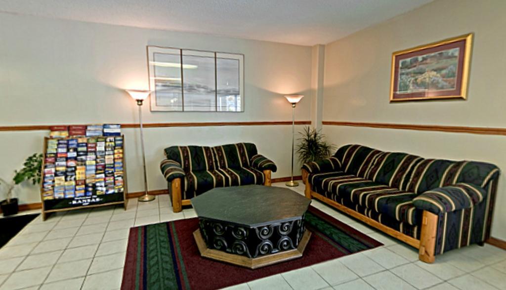Americas Best Value Inn マンハッタン エクステリア 写真