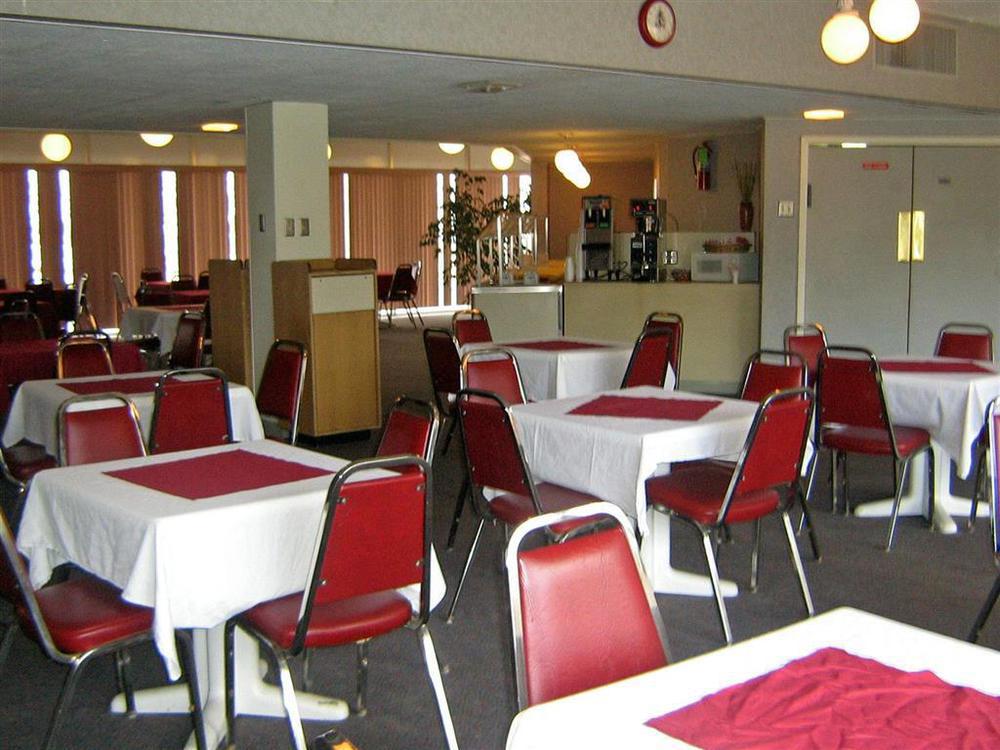Americas Best Value Inn マンハッタン レストラン 写真